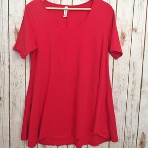 LuLaRoe Tops - LuLaRoe solid red perfect tee LuLaRoe Tops - LuLaRoe solid red perfect tee